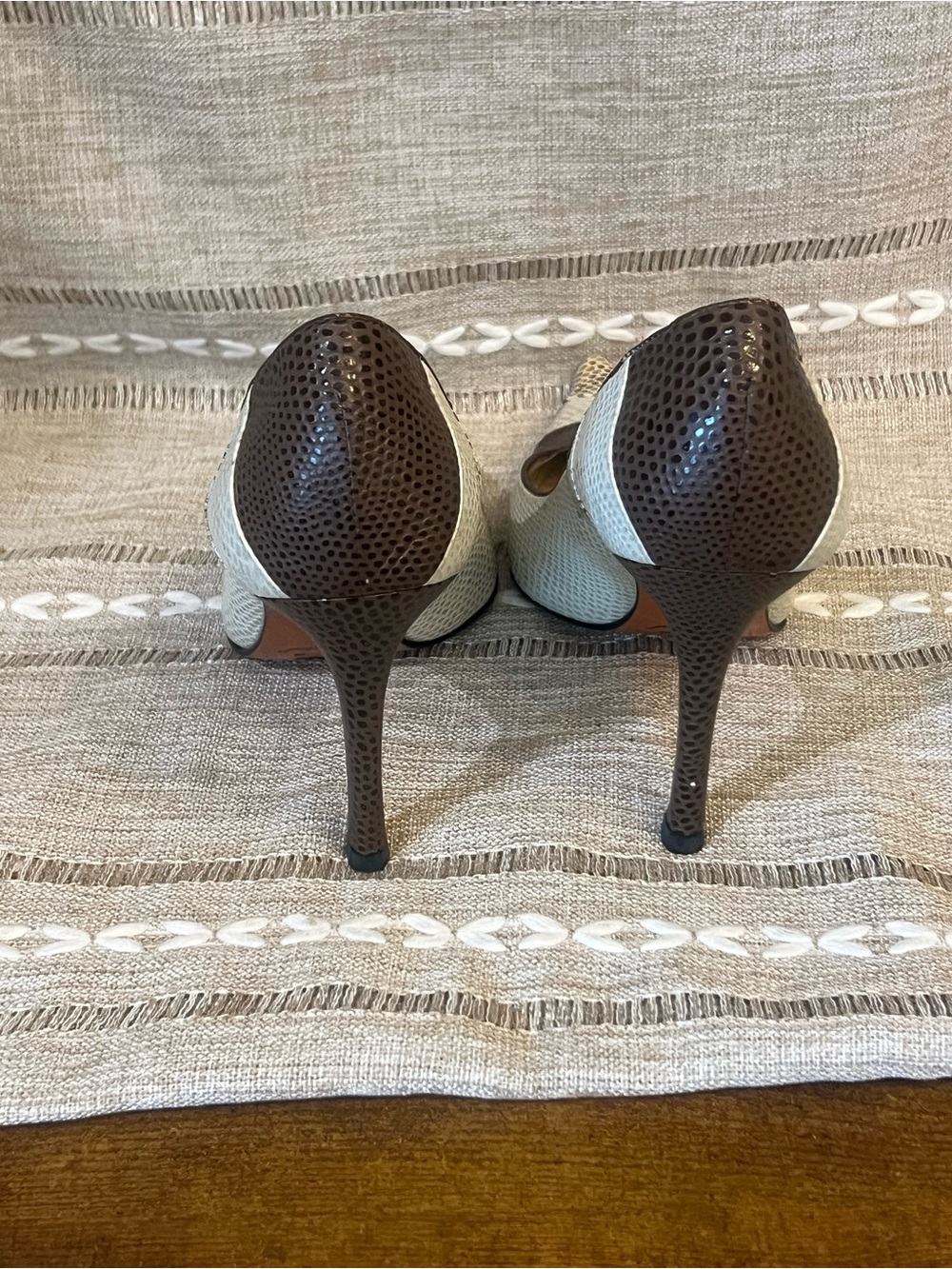 Sergio Zelcer Brown and Cream Pointed Toe Snakeskin Pumps - Picture 3 of 6